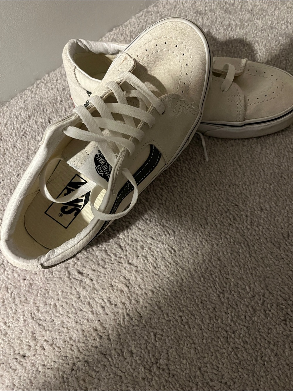 Vans Women’s Off-White Old Skool Sneakers with gray Stripe. Like new